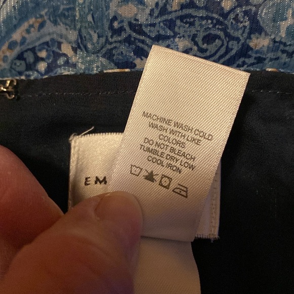 Emma James blue paisley, asymmetrical, ruffle hem skirt, women’s size 14 - Picture 7 of 9